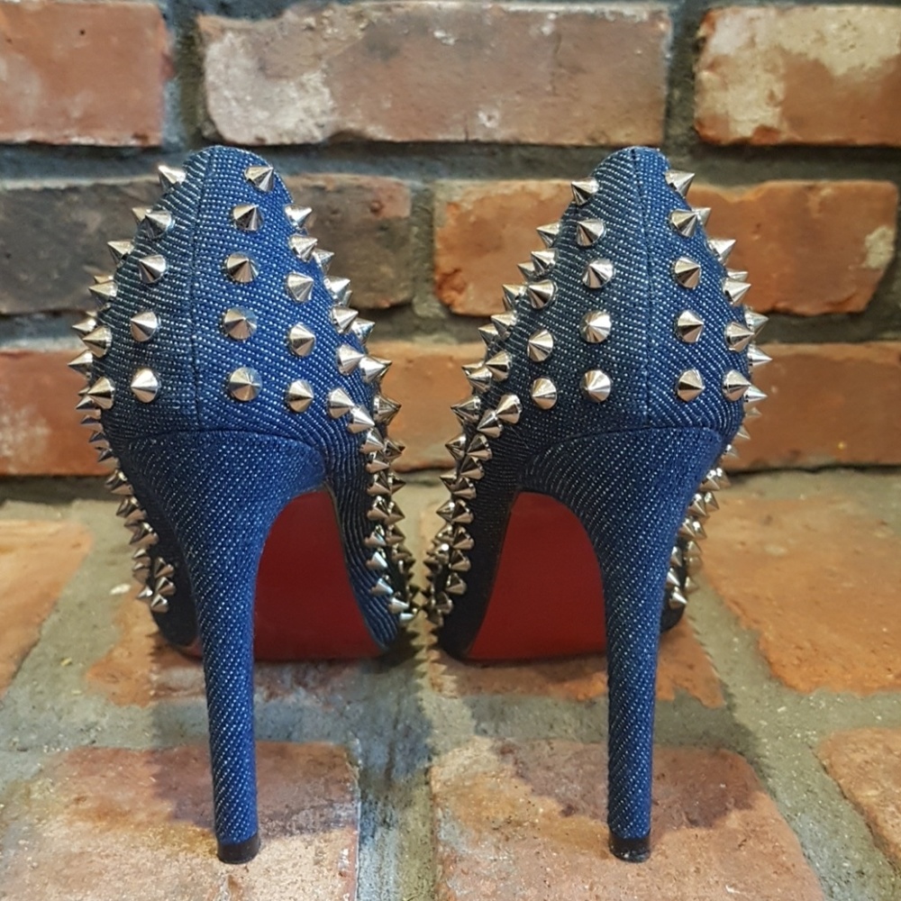 Shoes - Picture 3 of 3